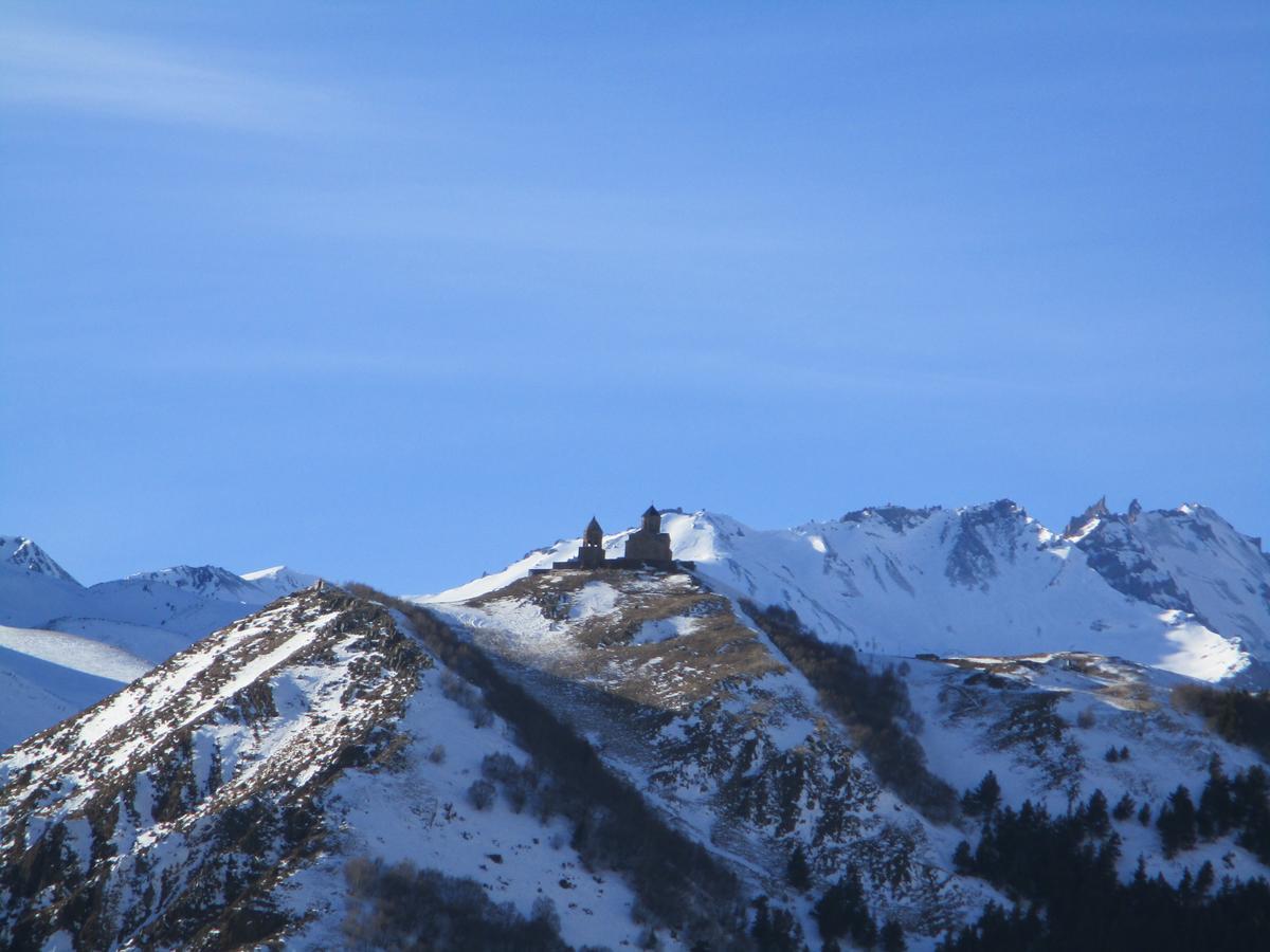 Hotel The White House Kazbegi Exterior foto