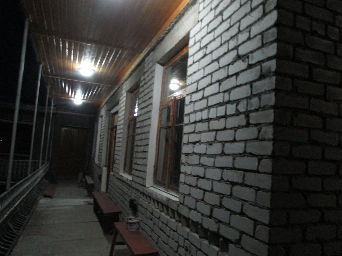Hotel The White House Kazbegi Exterior foto